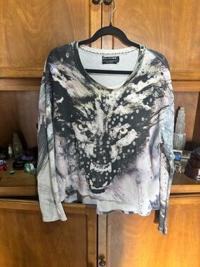 Religon White & Black Graphic Wolf Crewneck Sweater